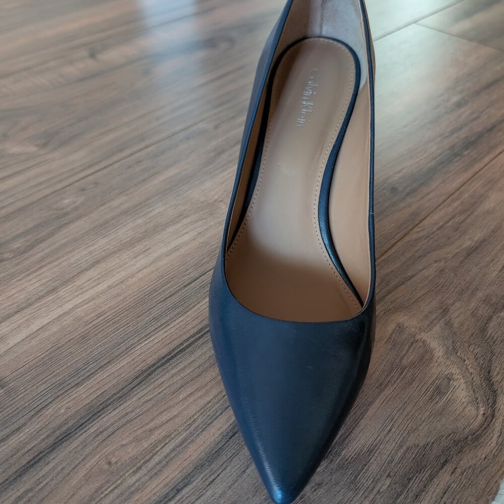 Calvin Klein heels - Picture 3 of 4